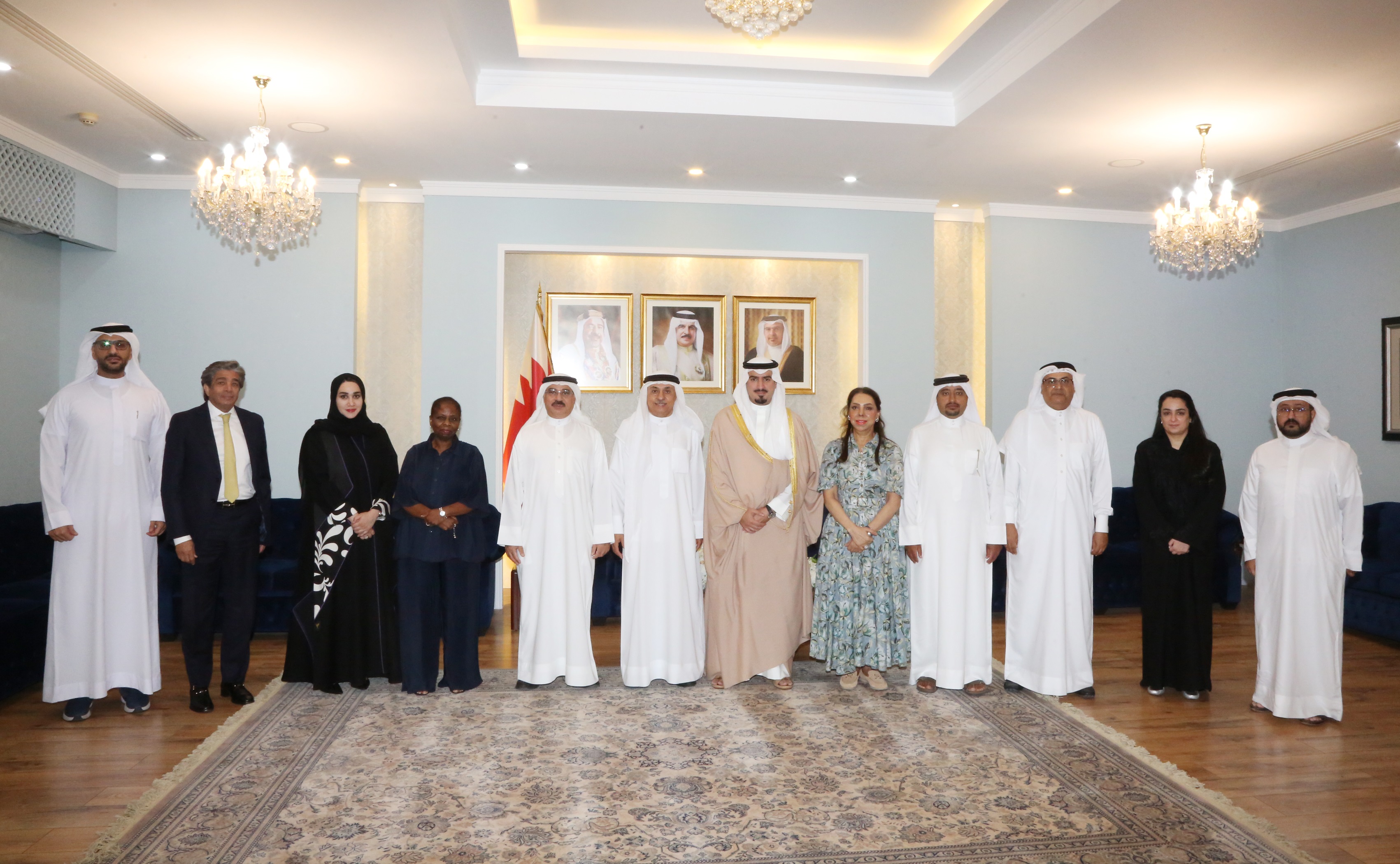 أكد أهمية تعزيز التواصل خدمة لأهالي المحافظة ... محافظ العاصمة يبحث التعاون المشترك مع مجلس أمانة العاصمة<